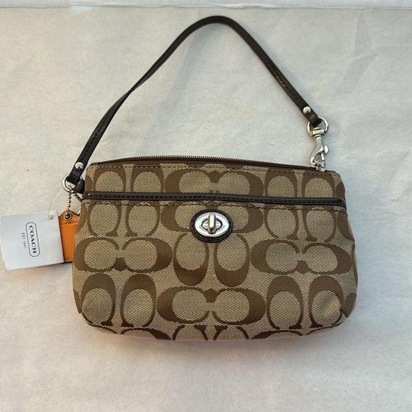 Coach Park Signature Medium Wristlet NWT - Picture 3 of 11